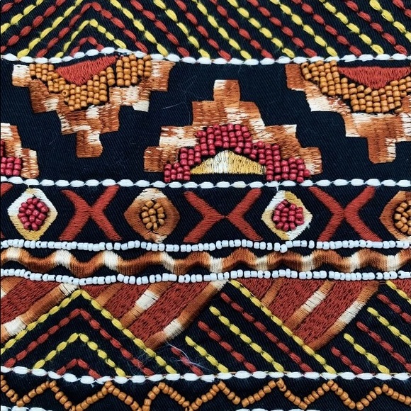 H&M Women Size 4 Black/Multicolor Mini Skirt With Embroidery and Beading. - Picture 3 of 7